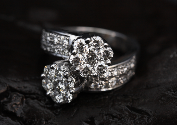 bague avec diamant