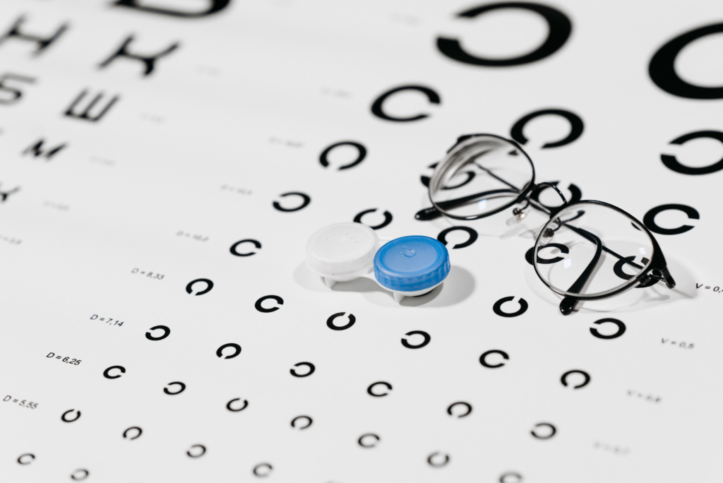 lunettes de vue et lentilles
