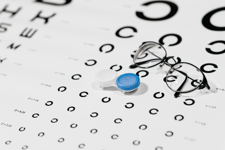 lunettes de vue et lentilles