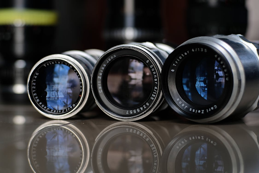 Beaucoup choisissent une monture, puis découvrent que tout se joue dans les verres