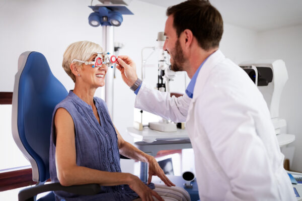 Mutuelle senior et santé visuelle